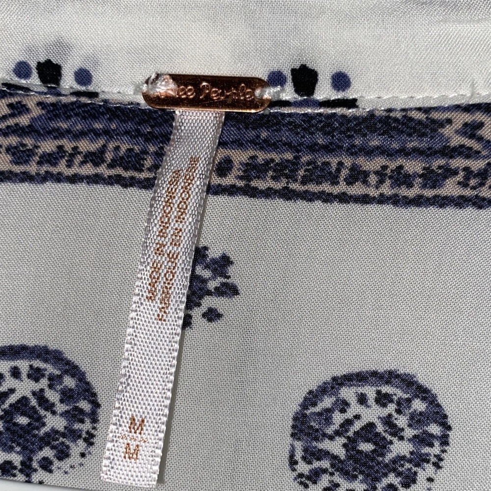 0829 Free People Women's Blue and White Patterned Top - Picture 2 of 3